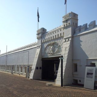 Old_Fort_Entrance_from_the_inside