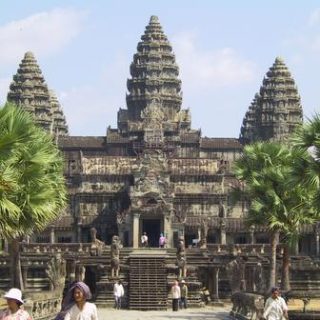 Angkor_wat_temple