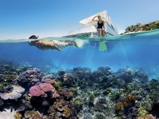 Reef_Snorkelling_on_the_Great_Barrier